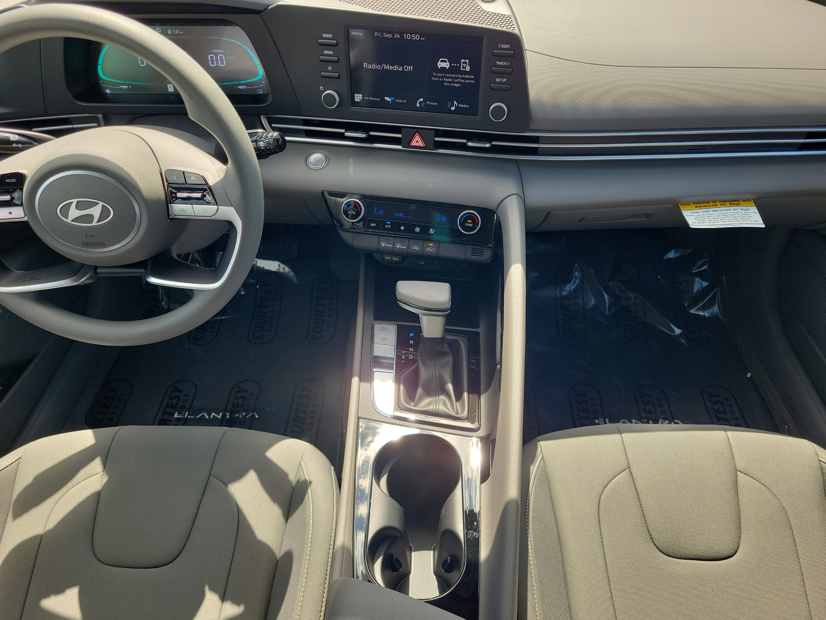 New 2025 Hyundai Elantra Hybrid w/ Cargo Package FWD image 6