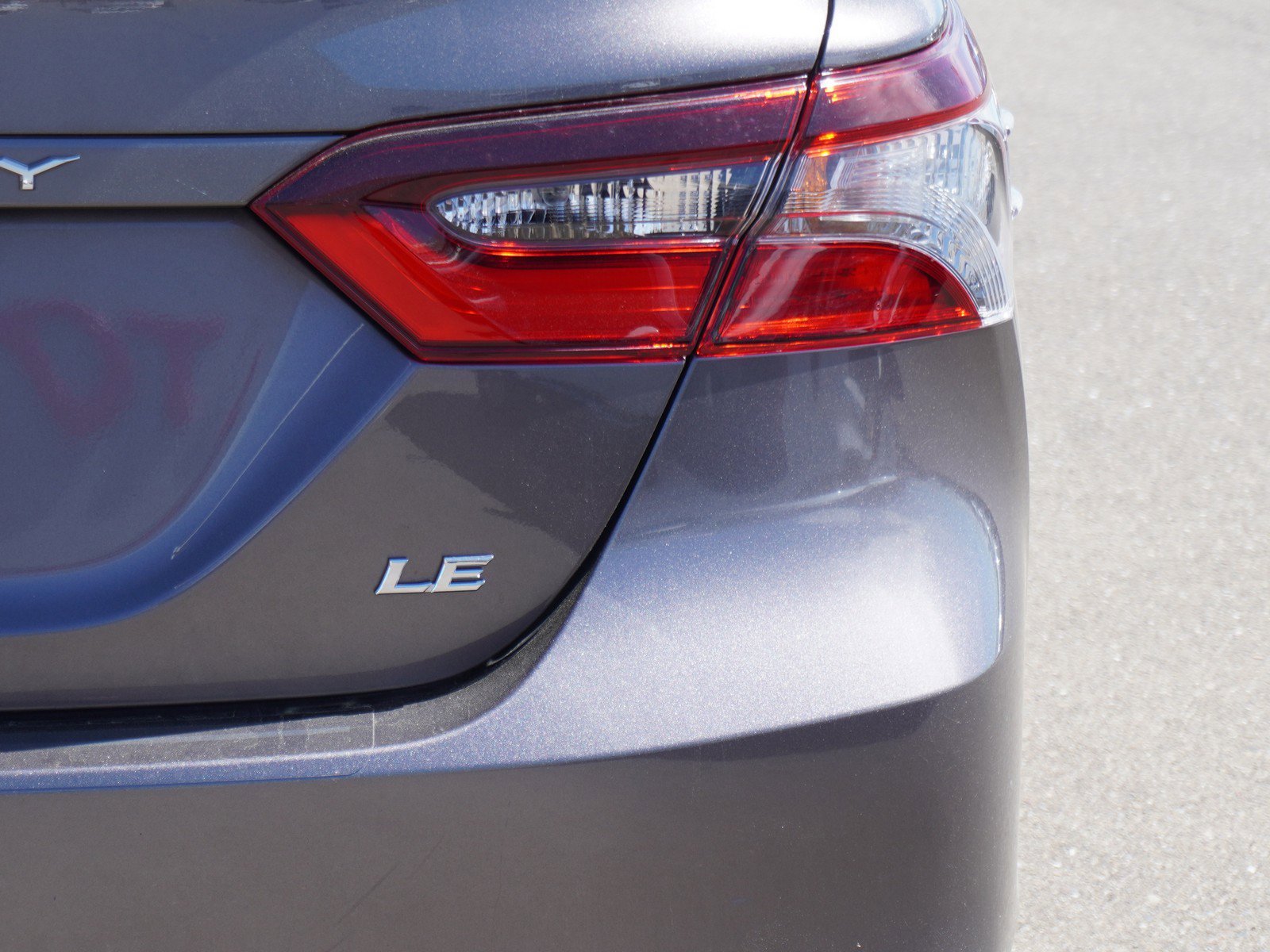 Used 2024 Toyota Camry LE image 10