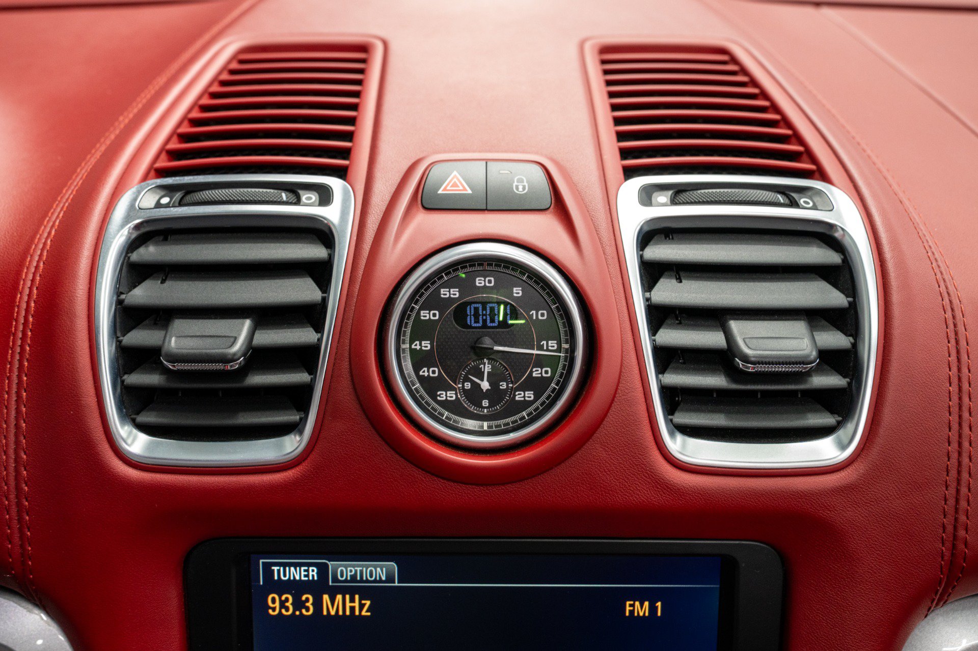 Used 2016 Porsche Boxster Spyder RWD image 29