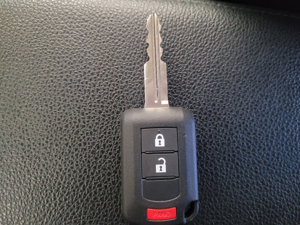Used 2025 Mitsubishi Outlander Sport AWD image 32