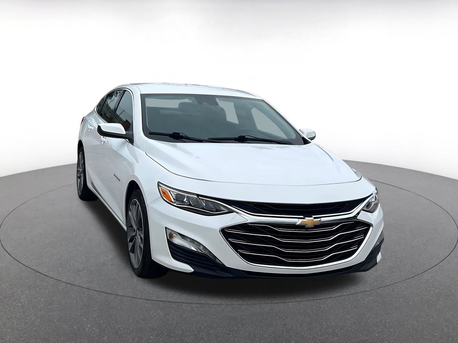 Used 2024 Chevrolet Malibu LT