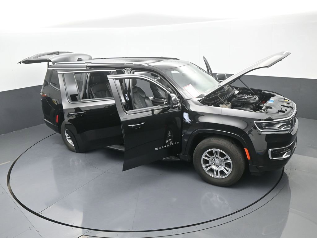 Used 2024 Jeep Wagoneer 2WD image 65