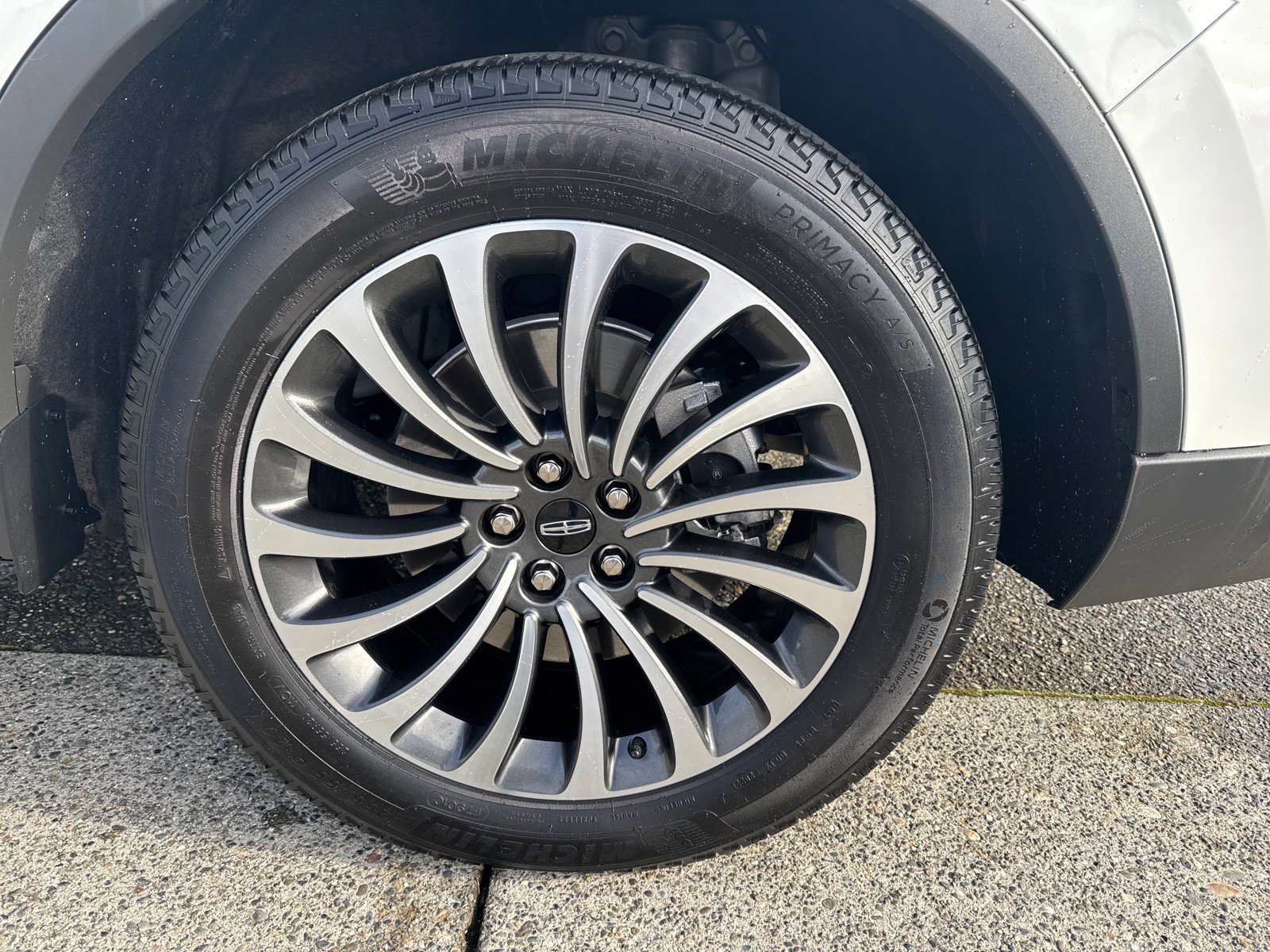 Used 2022 Lincoln Aviator AWD w/ Premium Package image 4