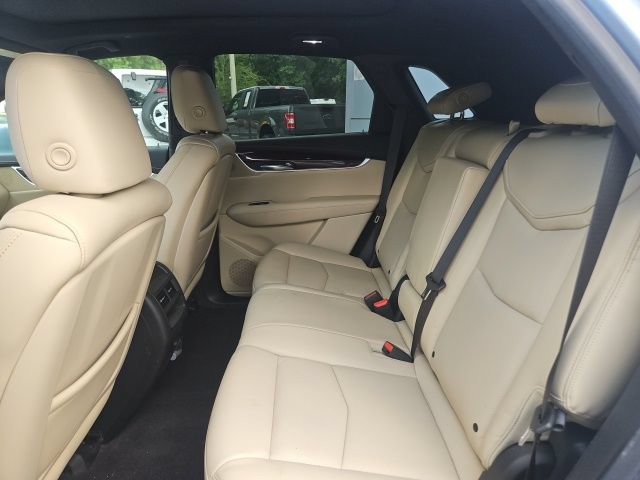 Used 2017 Cadillac XT5 Premium Luxury FWD image 19