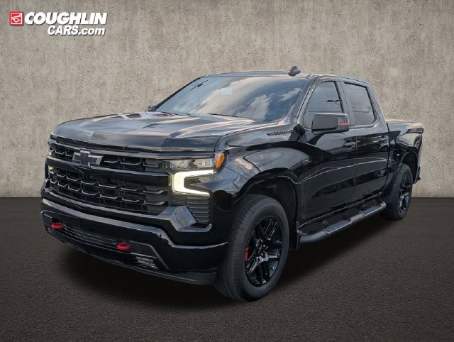 Used 2025 Chevrolet Silverado 1500 RST w/ Redline Edition AWD/4WD image 3