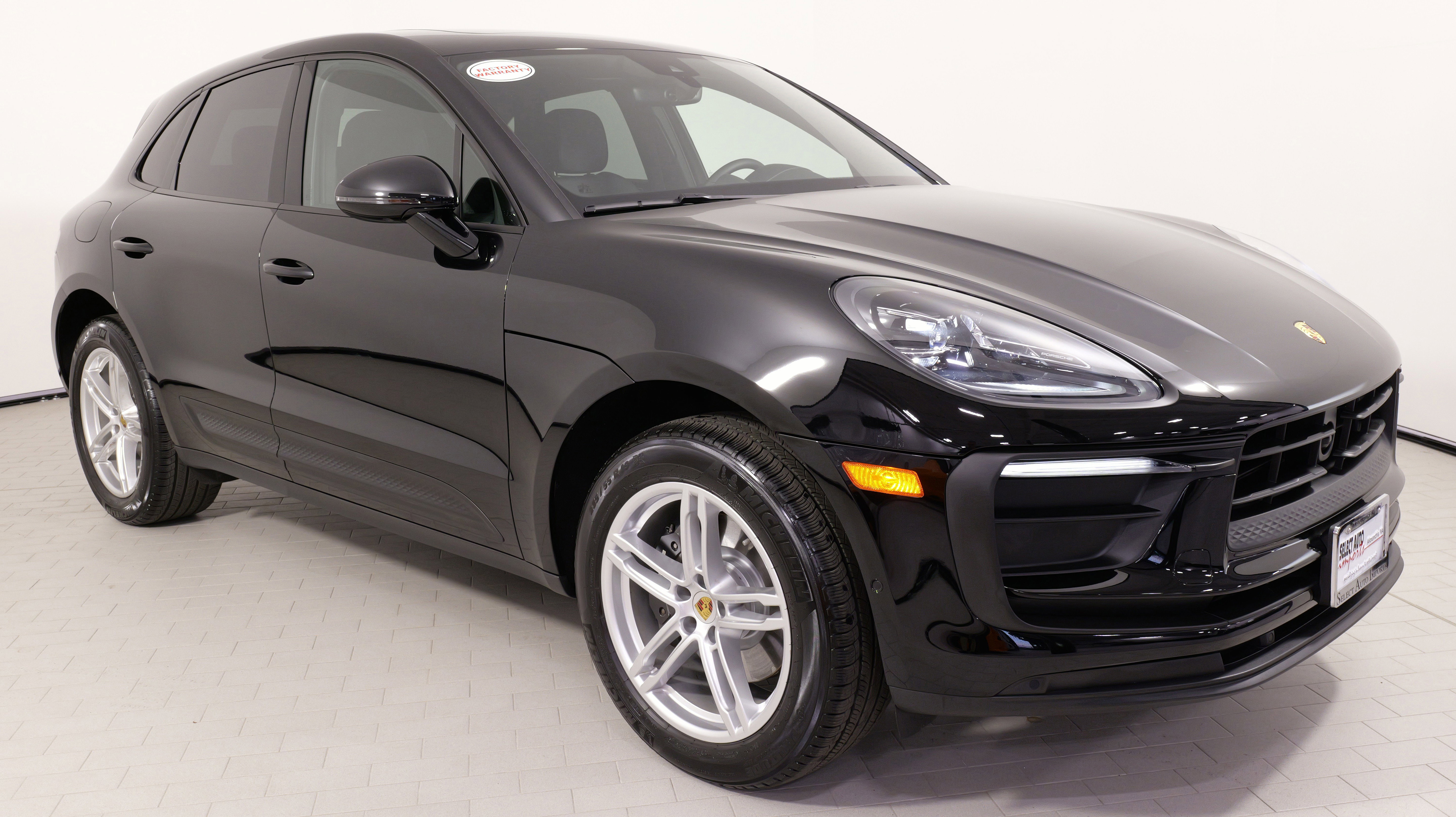 Used 2025 Porsche Macan image 7