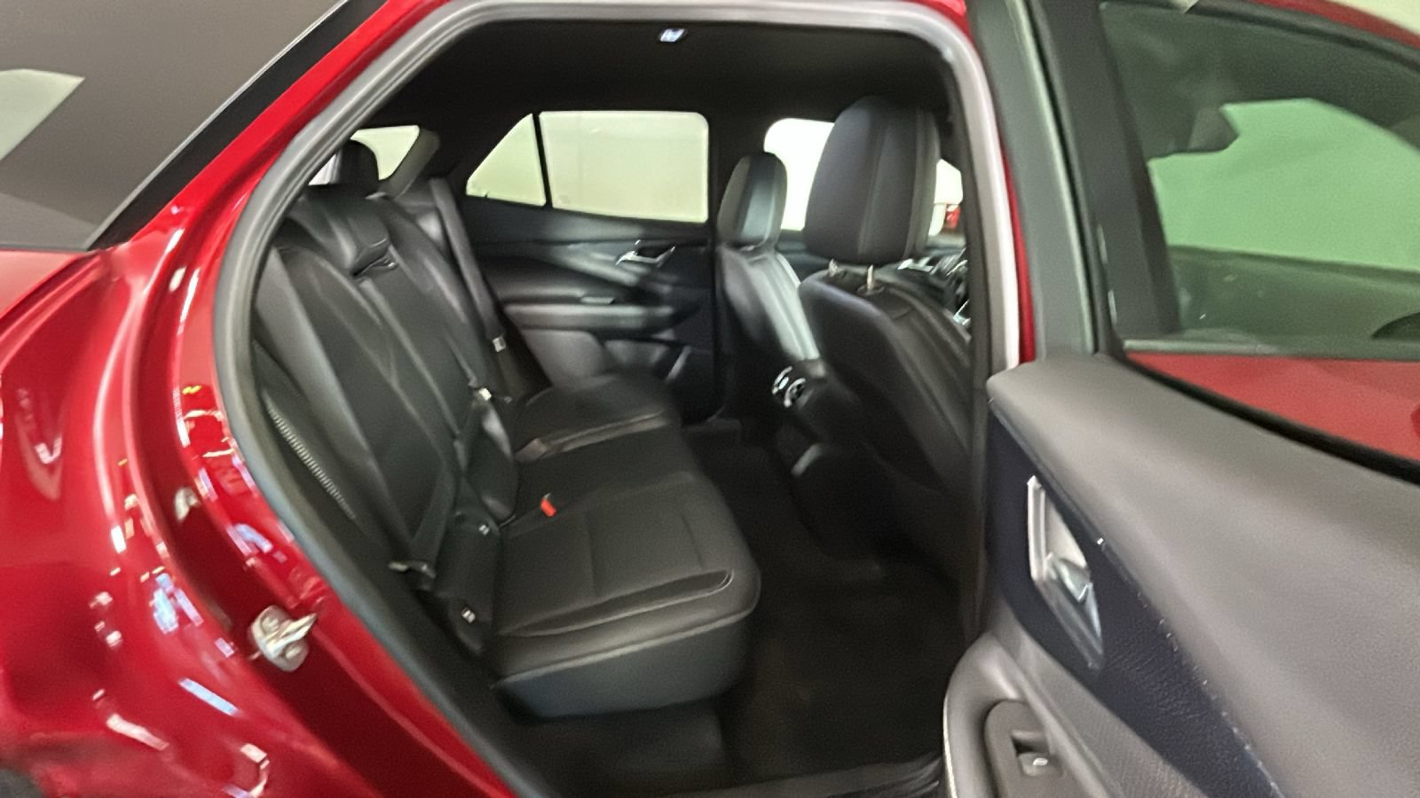 Used 2024 Chevrolet Blazer EV LT AWD/4WD image 35