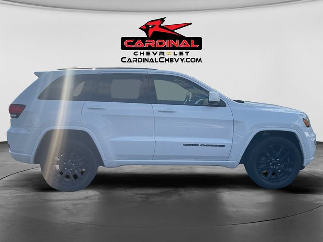 Used 2020 Jeep Grand Cherokee Altitude AWD/4WD image 2