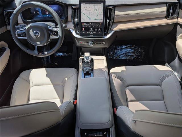 Certified 2026 Volvo XC90 B6 Plus w/ Protection Package Premier AWD/4WD image 18