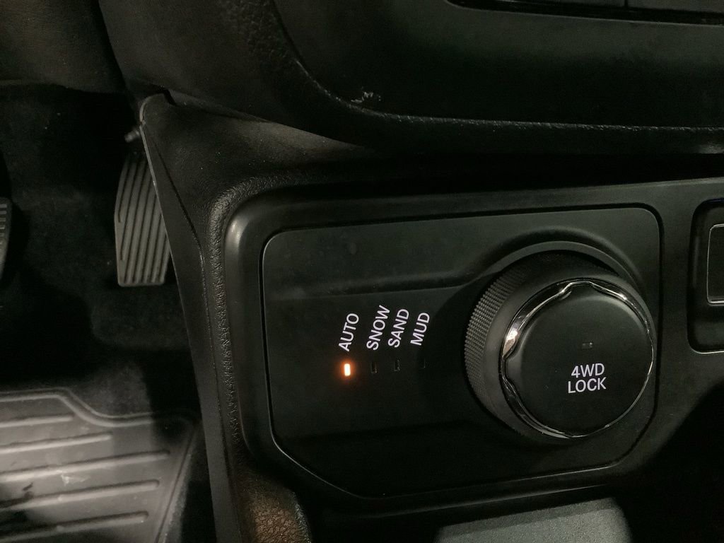 Used 2020 Jeep Renegade Limited image 19