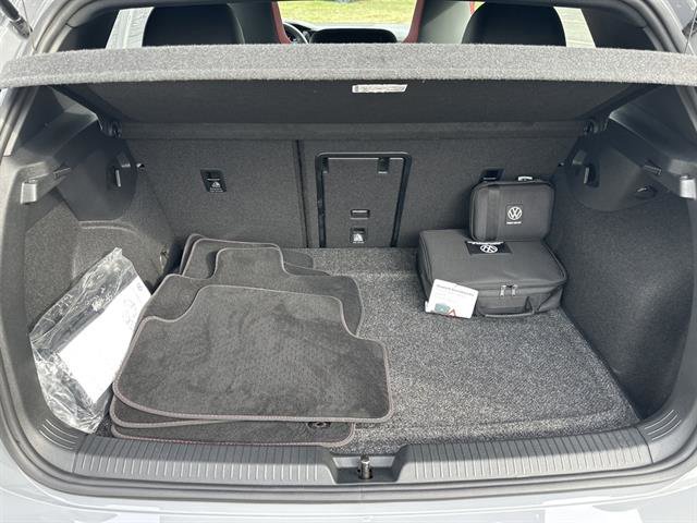 Used 2024 Volkswagen GTI SE image 41