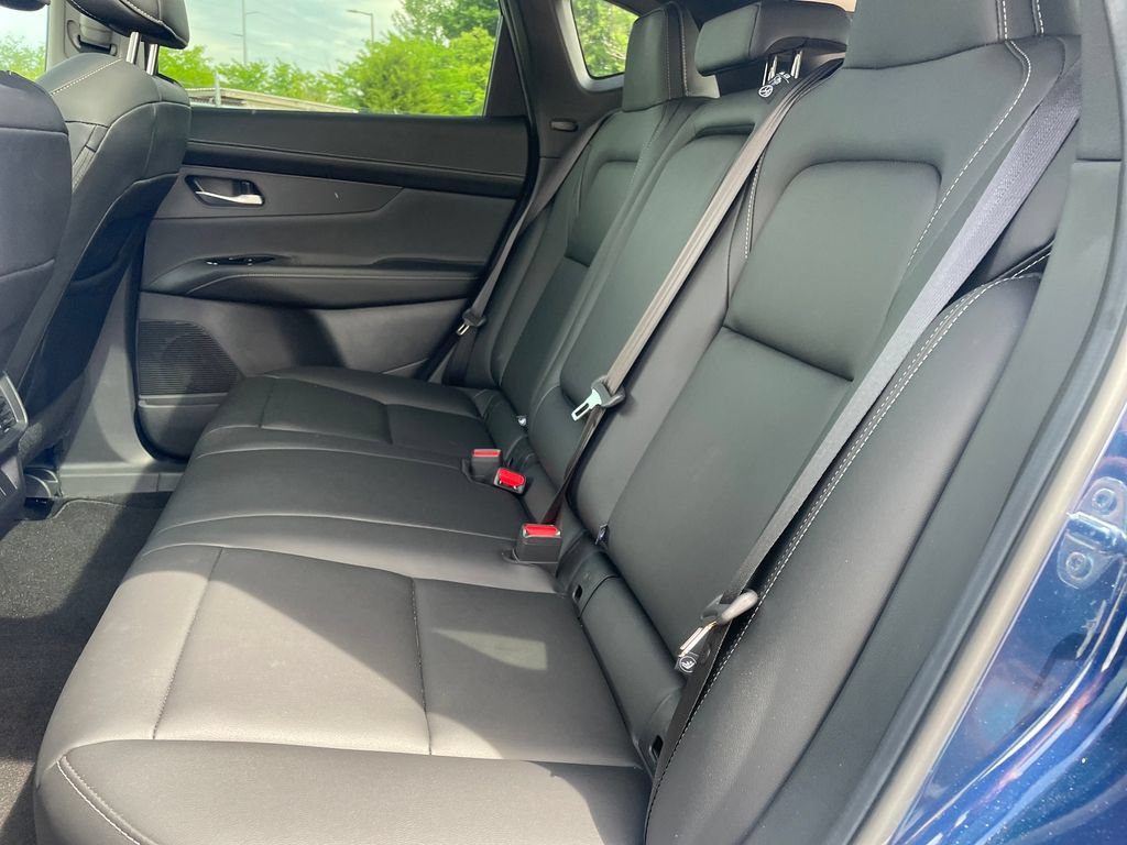 Used 2025 Nissan Murano SL AWD/4WD image 11