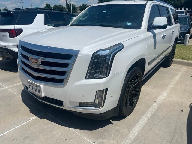 Used 2018 Cadillac Escalade ESV Premium Luxury AWD/4WD image 2