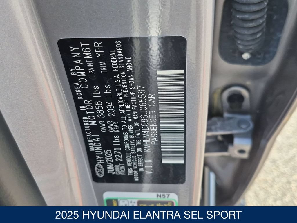 Certified 2025 Hyundai Elantra Sport FWD image 33
