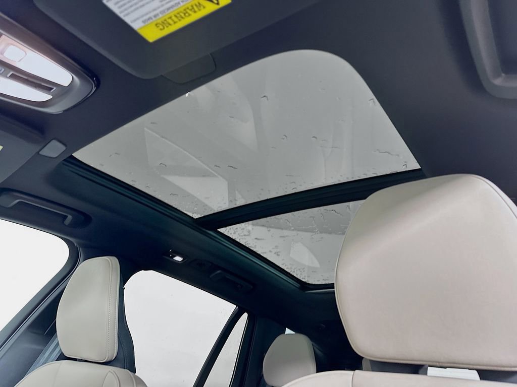 Used 2026 Volvo XC90 B6 Plus w/ Protection Package Premier image 11