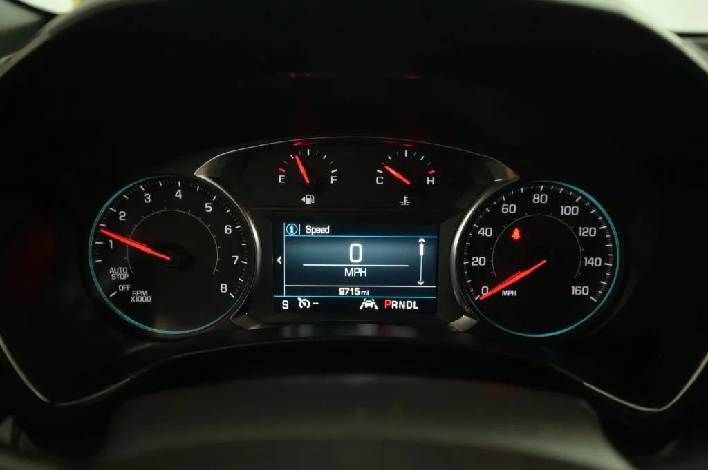 Used 2023 Chevrolet Equinox RS AWD/4WD image 21