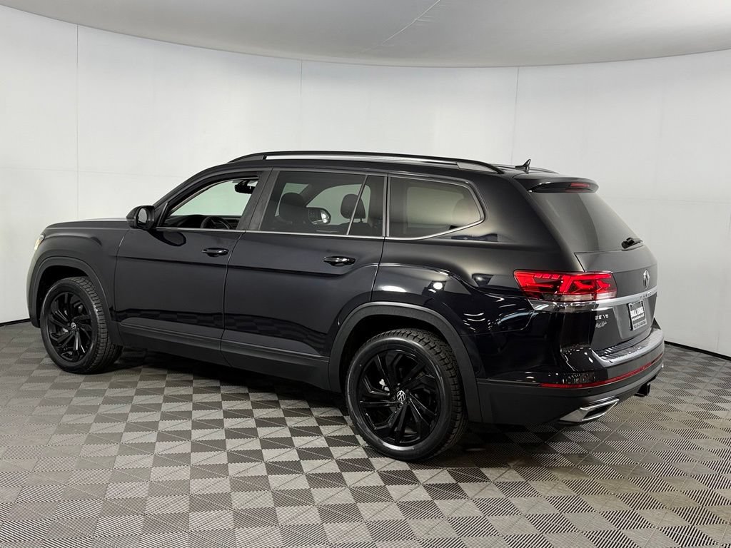 Used 2023 Volkswagen Atlas SE w/ Panoramic Sunroof Package AWD/4WD image 10