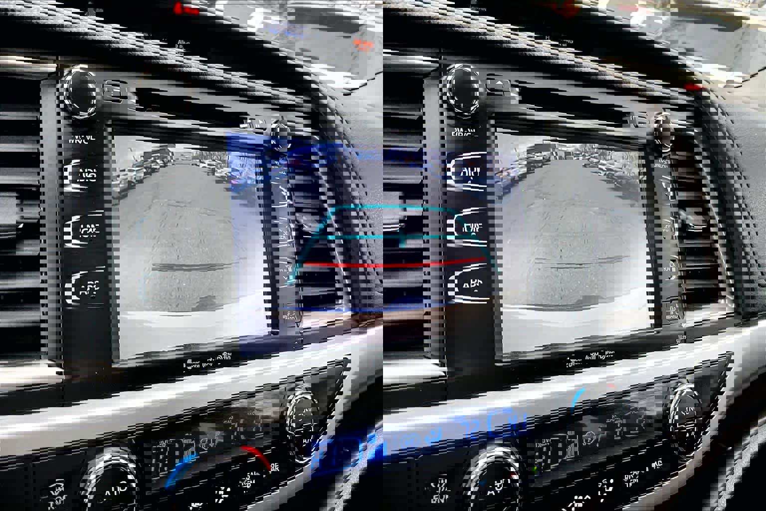 Certified 2019 Toyota Highlander XLE image 28