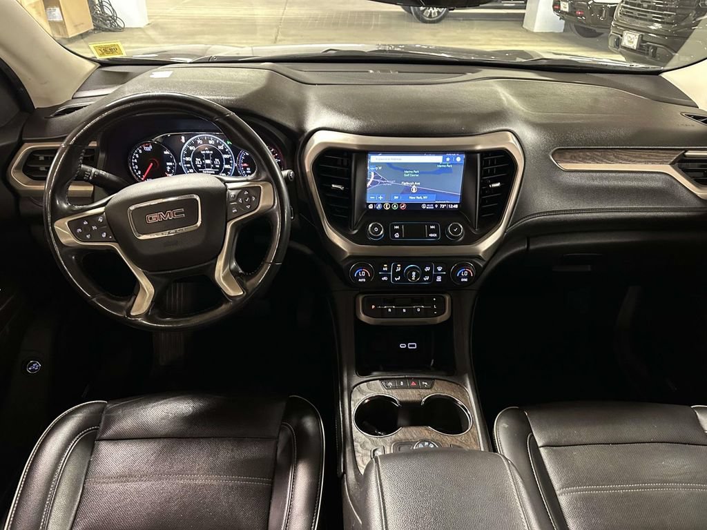 Used 2022 GMC Acadia Denali w/ Denali Technology Package AWD/4WD image 18