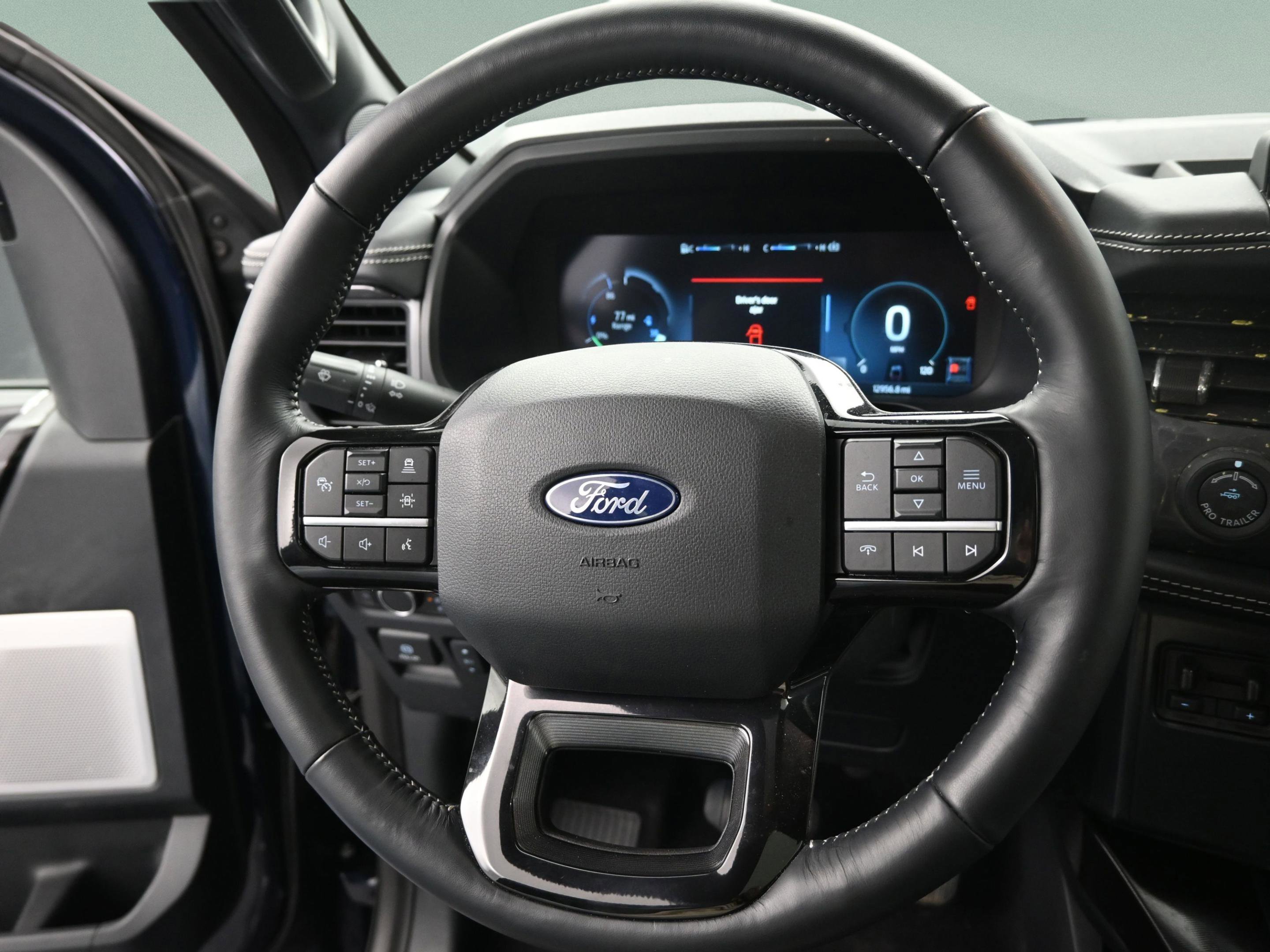 Used 2025 Ford F150 Lightning Platinum image 22