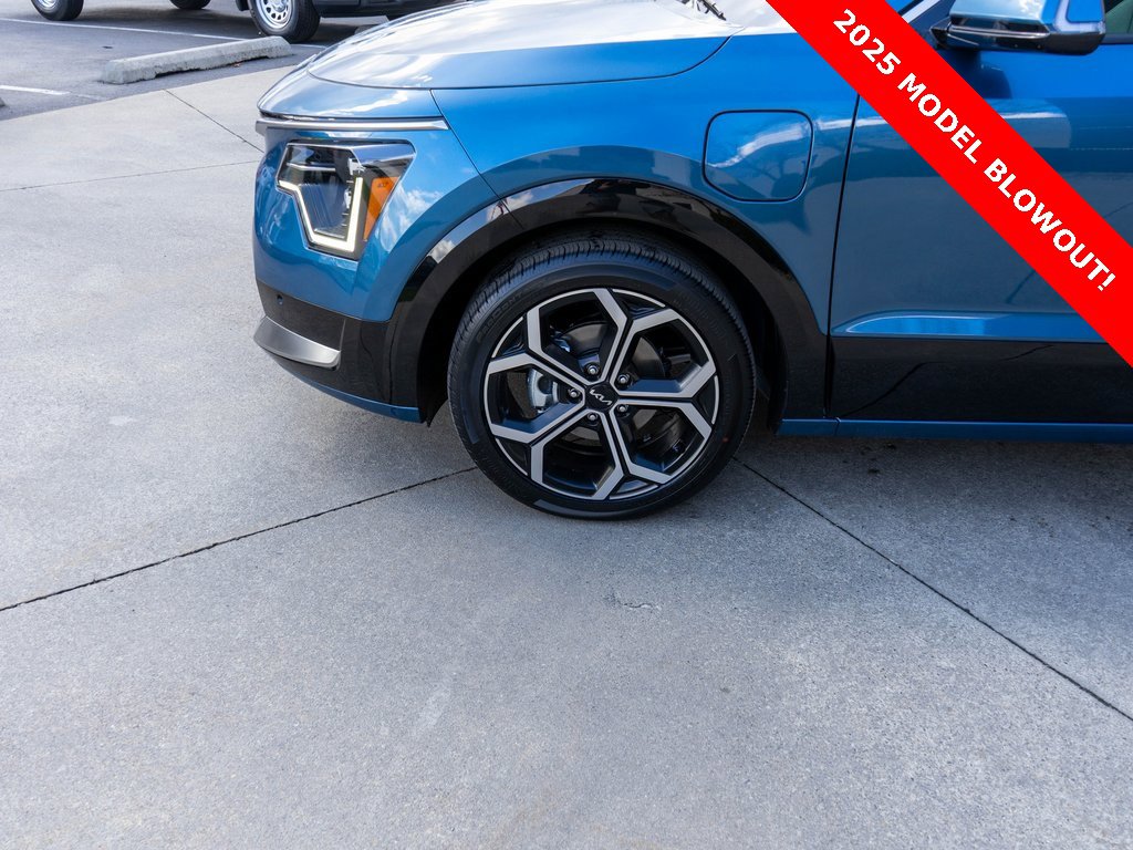 New 2025 Kia Niro SX Touring image 27