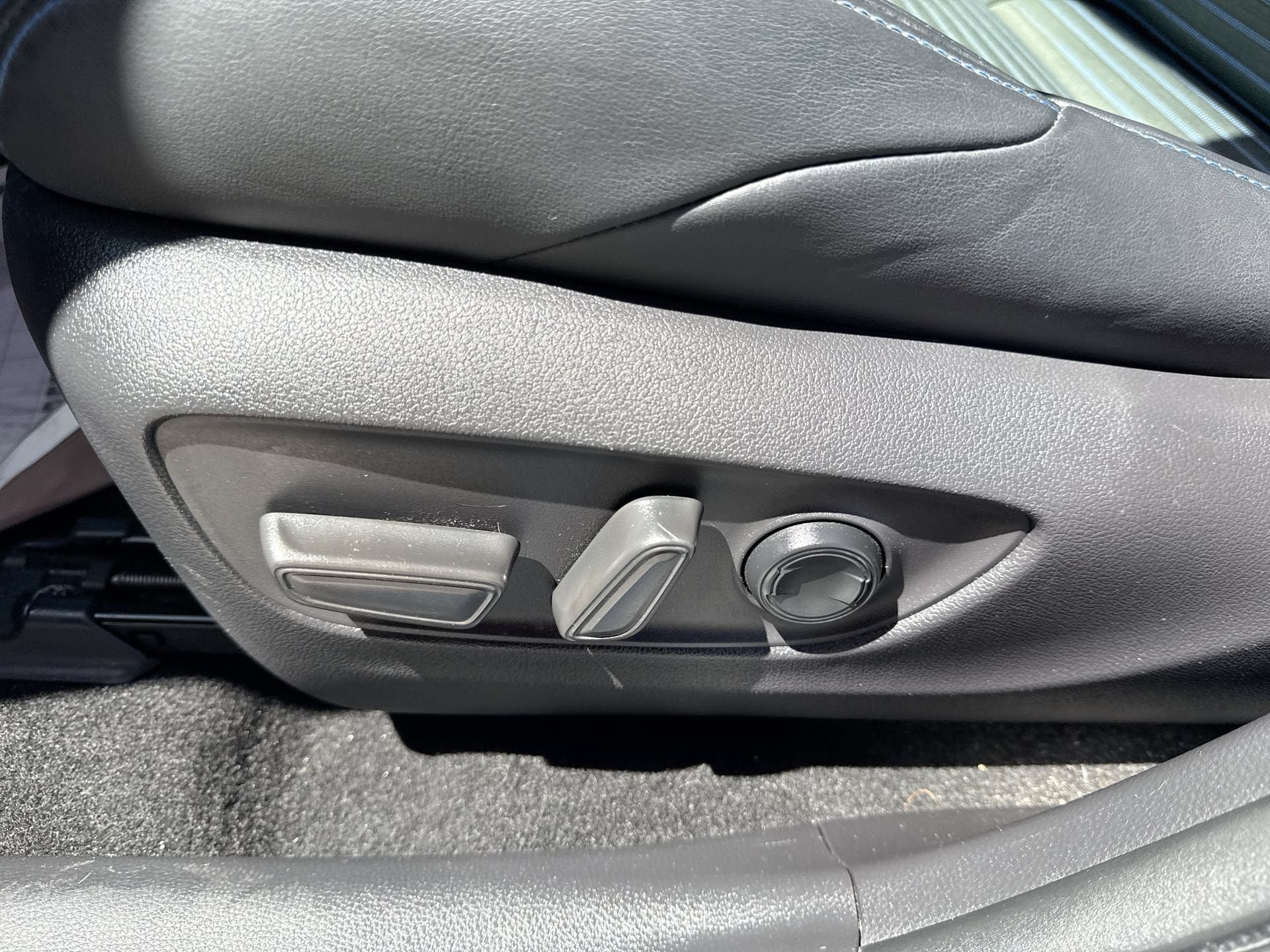Certified 2022 Toyota RAV4 XSE AWD/4WD image 14