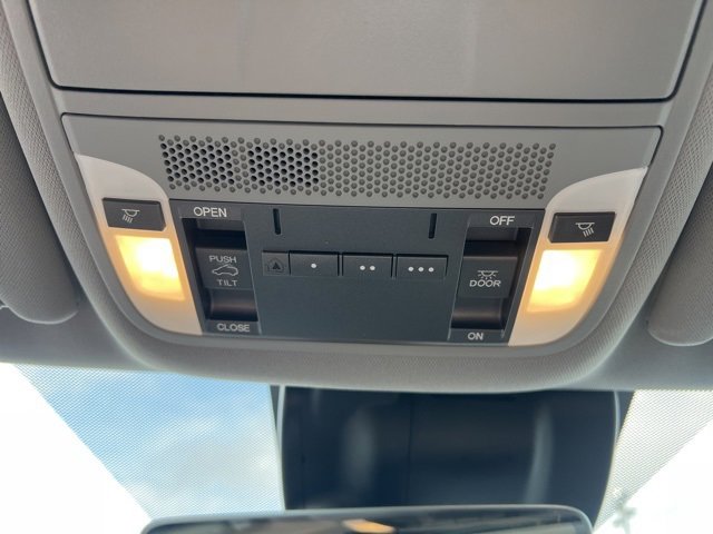 Used 2020 Acura MDX SH-AWD image 31