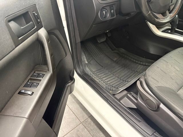 Used 2009 Ford Focus SE image 8