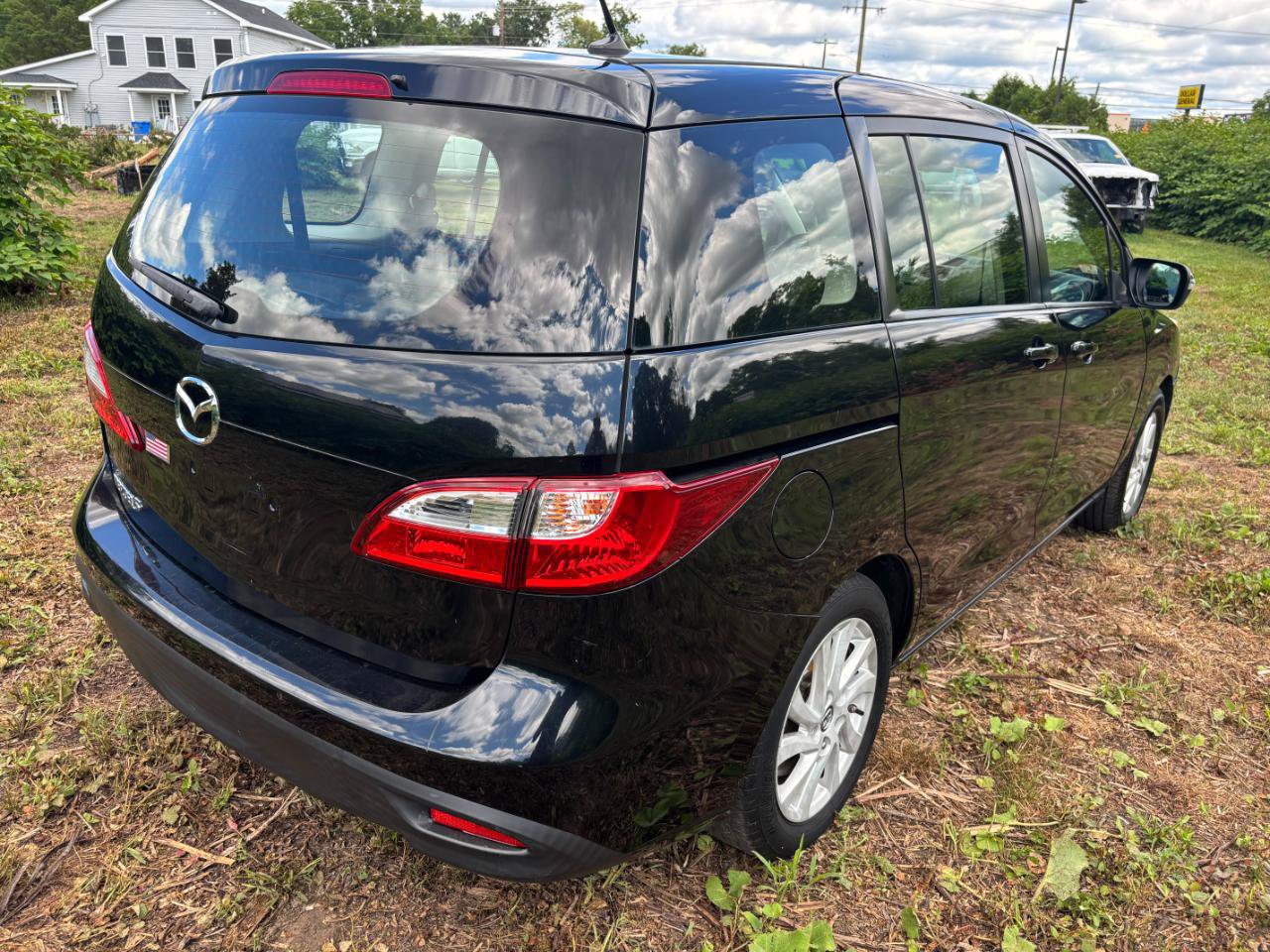 Used 2014 MAZDA MAZDA5 Sport FWD image 5