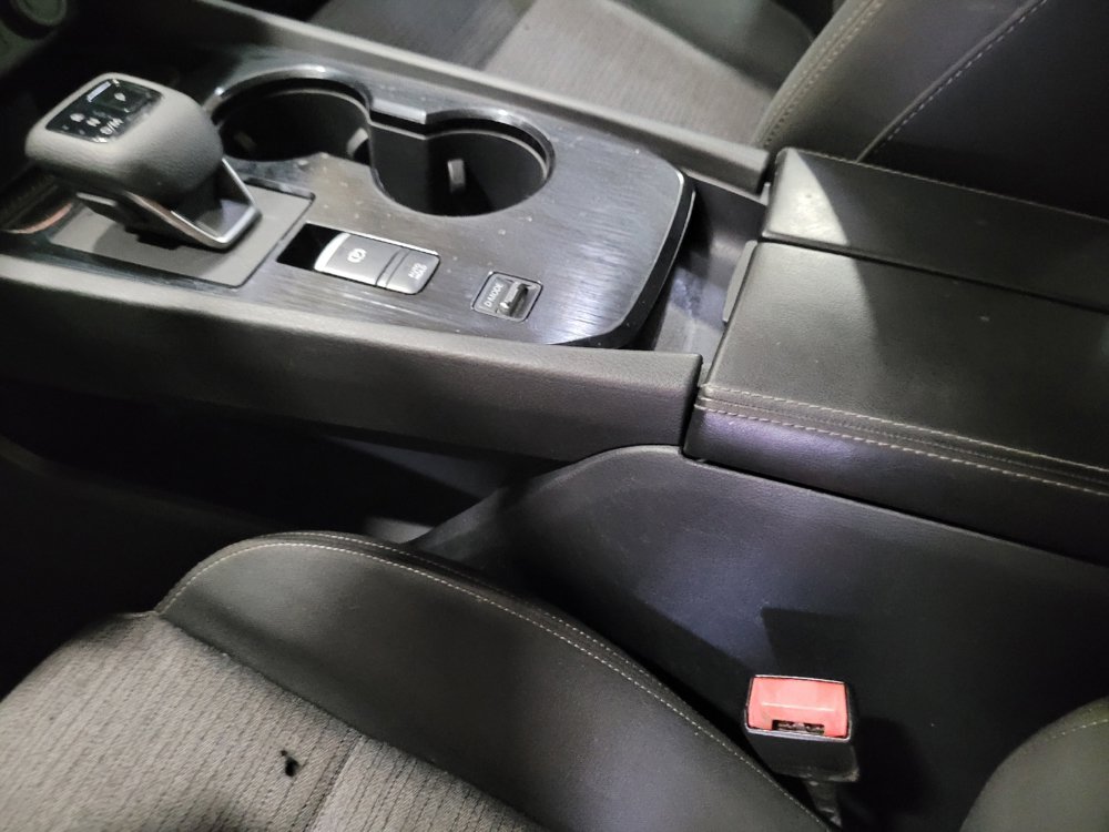 Used 2021 Nissan Rogue S FWD image 26
