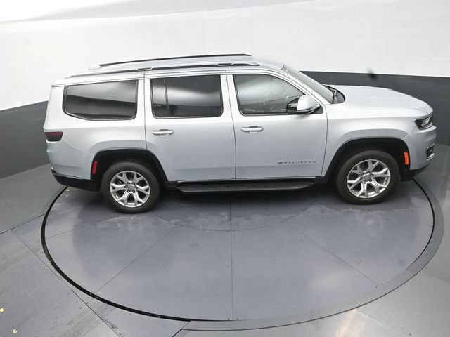 Used 2022 Jeep Wagoneer Series II AWD/4WD image 18