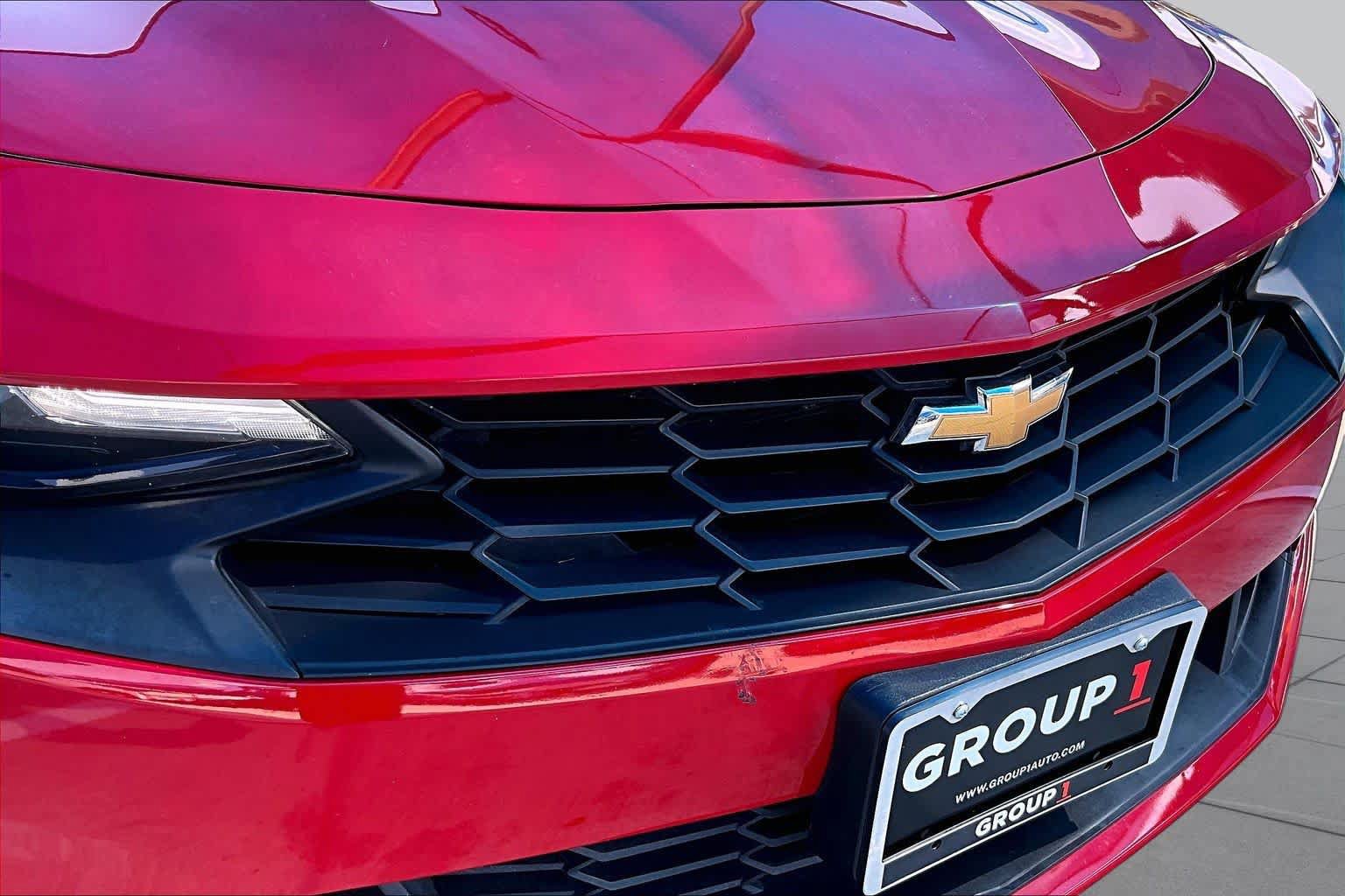 Used 2022 Chevrolet Camaro LT RWD image 28