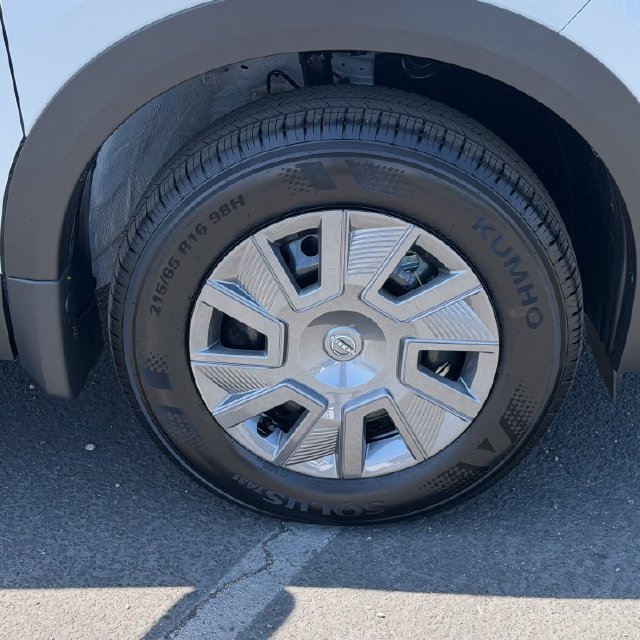 New 2026 Nissan Kicks S FWD image 12