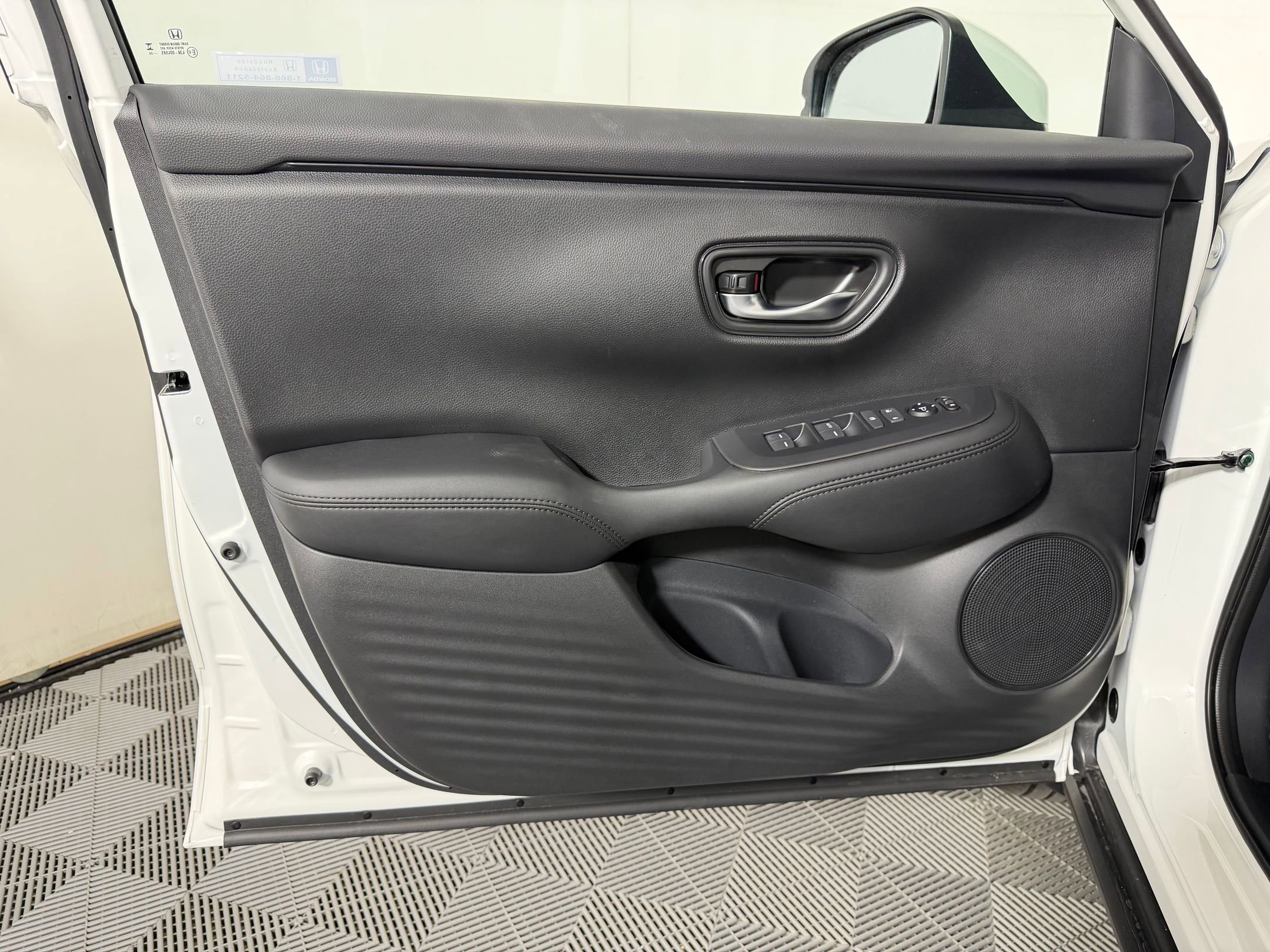 New 2026 Honda HR-V LX image 19