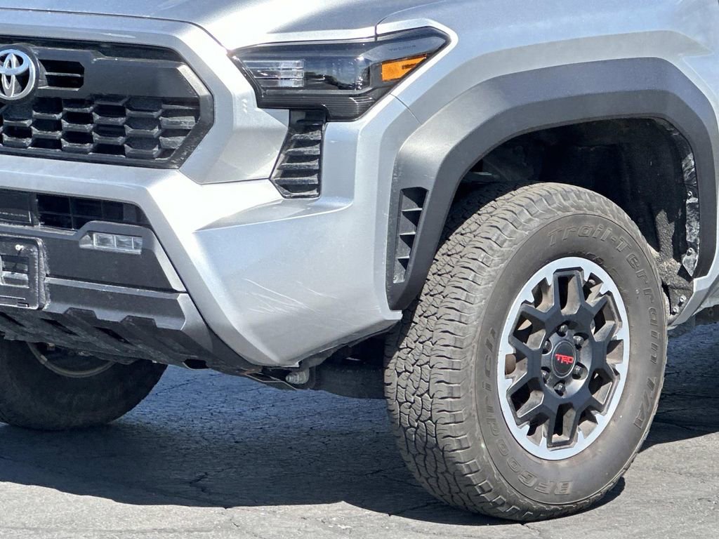 Used 2024 Toyota Tacoma TRD Off-Road AWD/4WD image 8