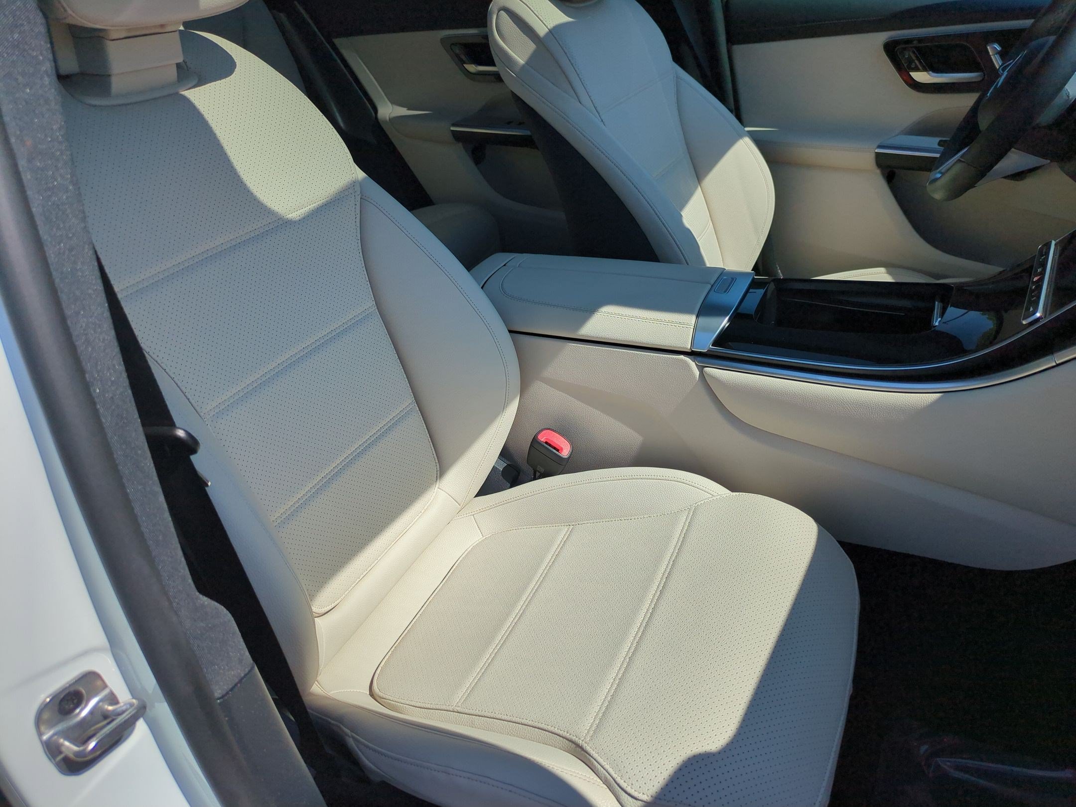 Certified 2023 Mercedes-Benz GLC 300 4MATIC image 35