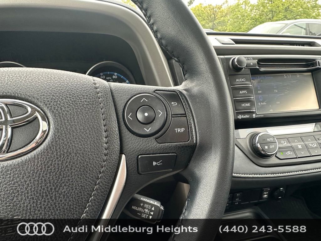 Used 2018 Toyota RAV4 XLE AWD/4WD image 33