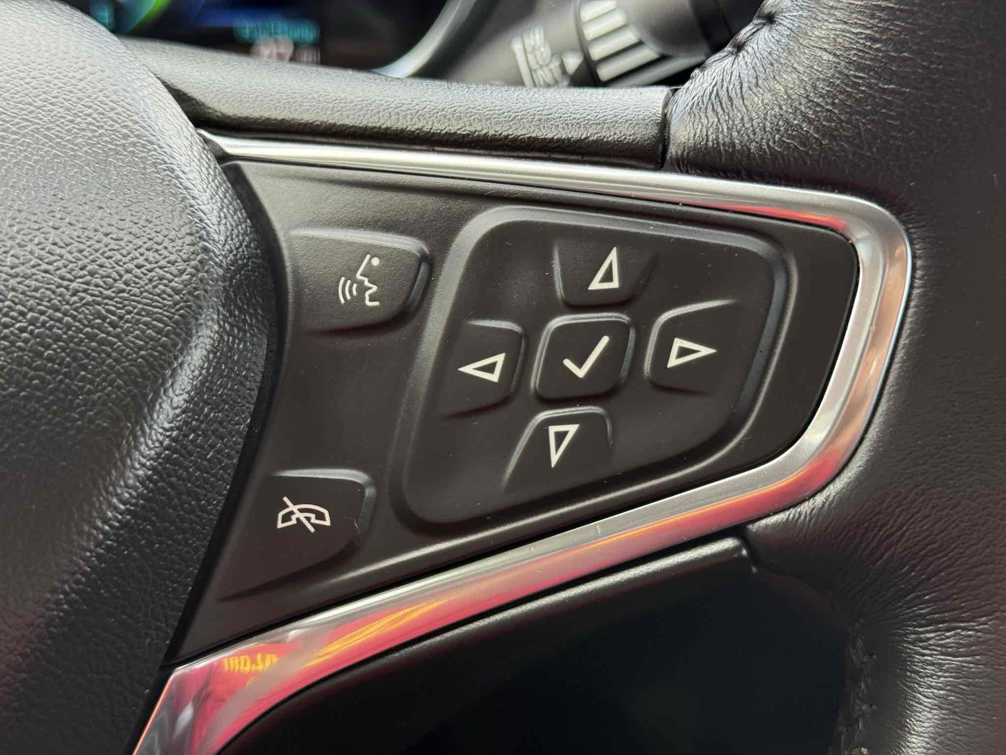 Used 2017 Chevrolet Volt Premier w/ Driver Confidence II Package image 96