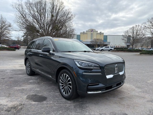 Used 2023 Lincoln Aviator Reserve w/ Elements Package Plus image 4
