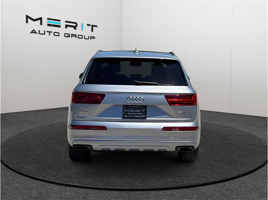 Used 2018 Audi Q7 3.0T Premium AWD/4WD image 8