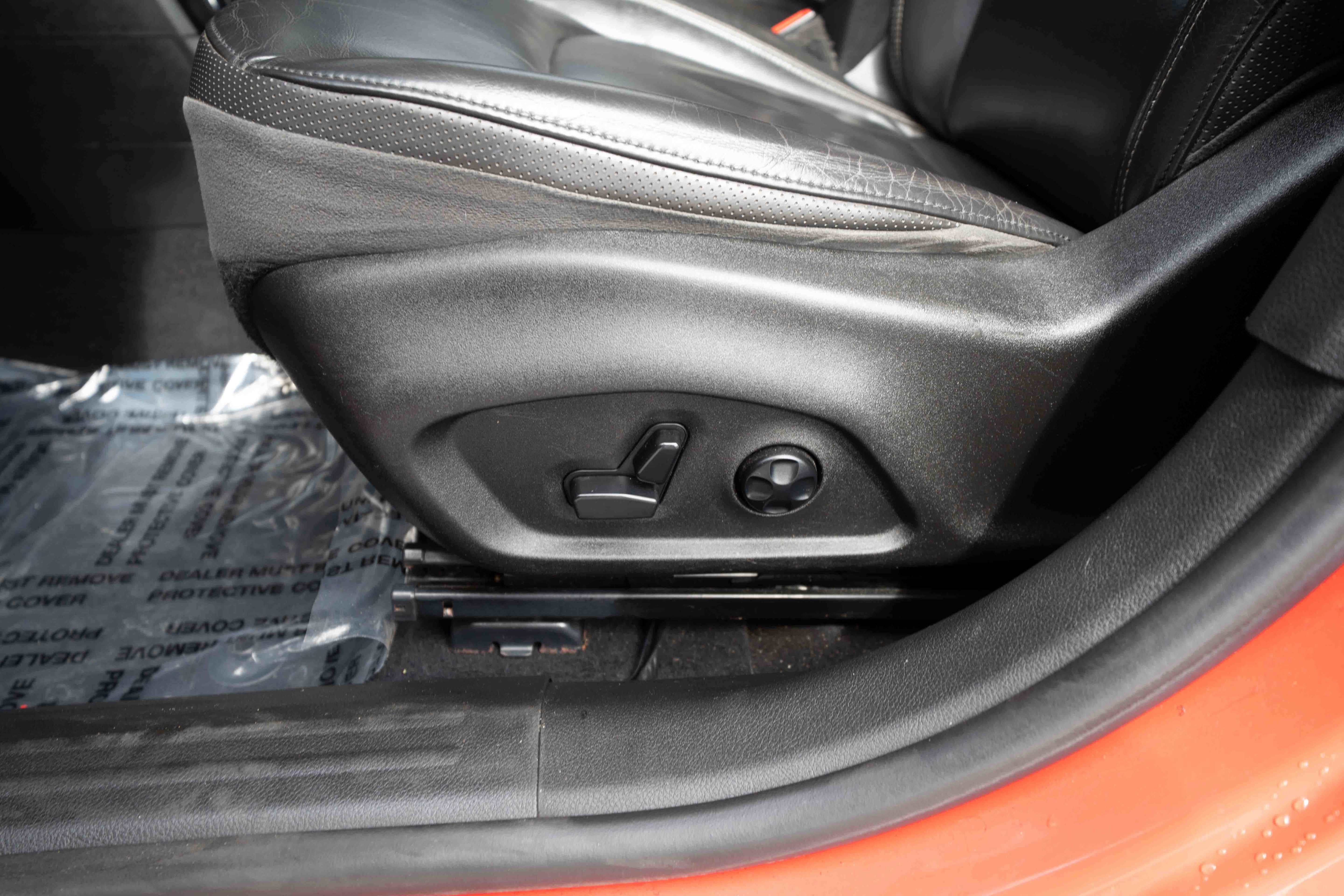 Used 2017 Jeep Renegade Limited image 12