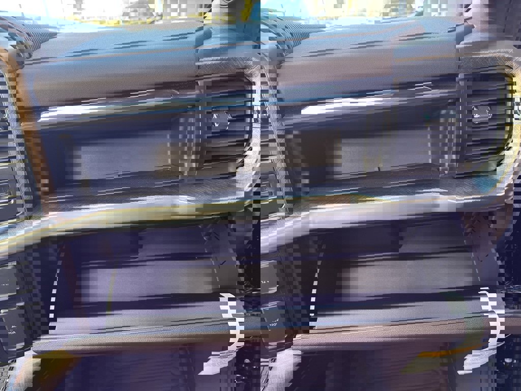 New 2025 Ford F150 King Ranch w/ FX4 Off-Road Package image 34