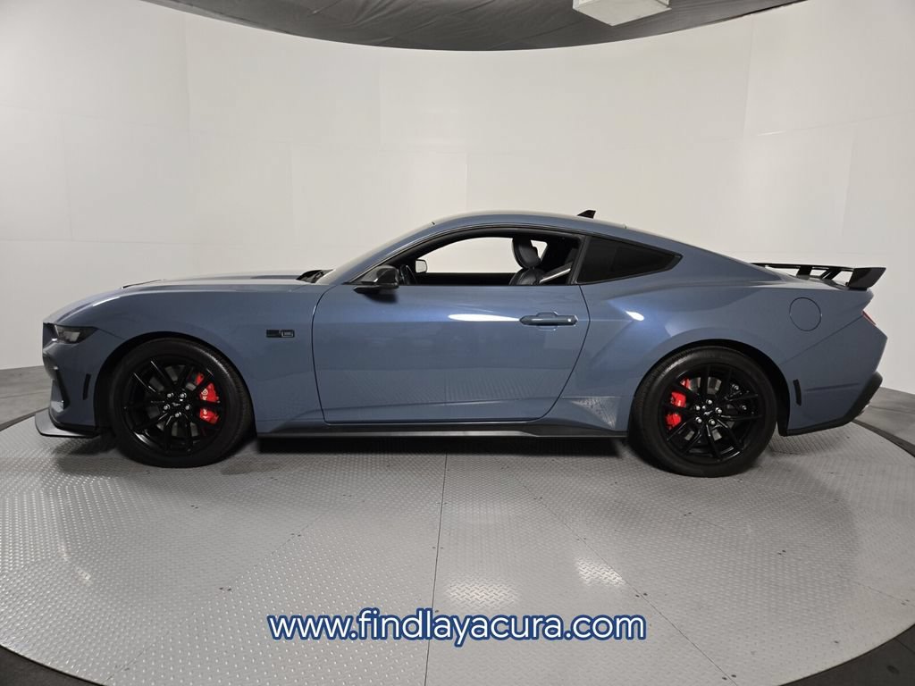 Used 2024 Ford Mustang GT Premium RWD image 3