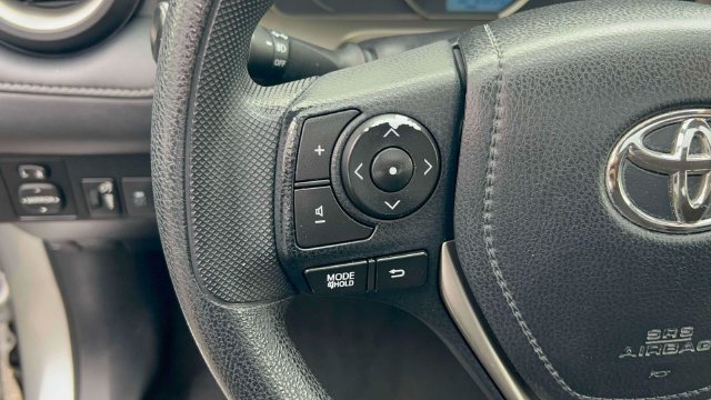 Used 2015 Toyota RAV4 XLE AWD/4WD image 18