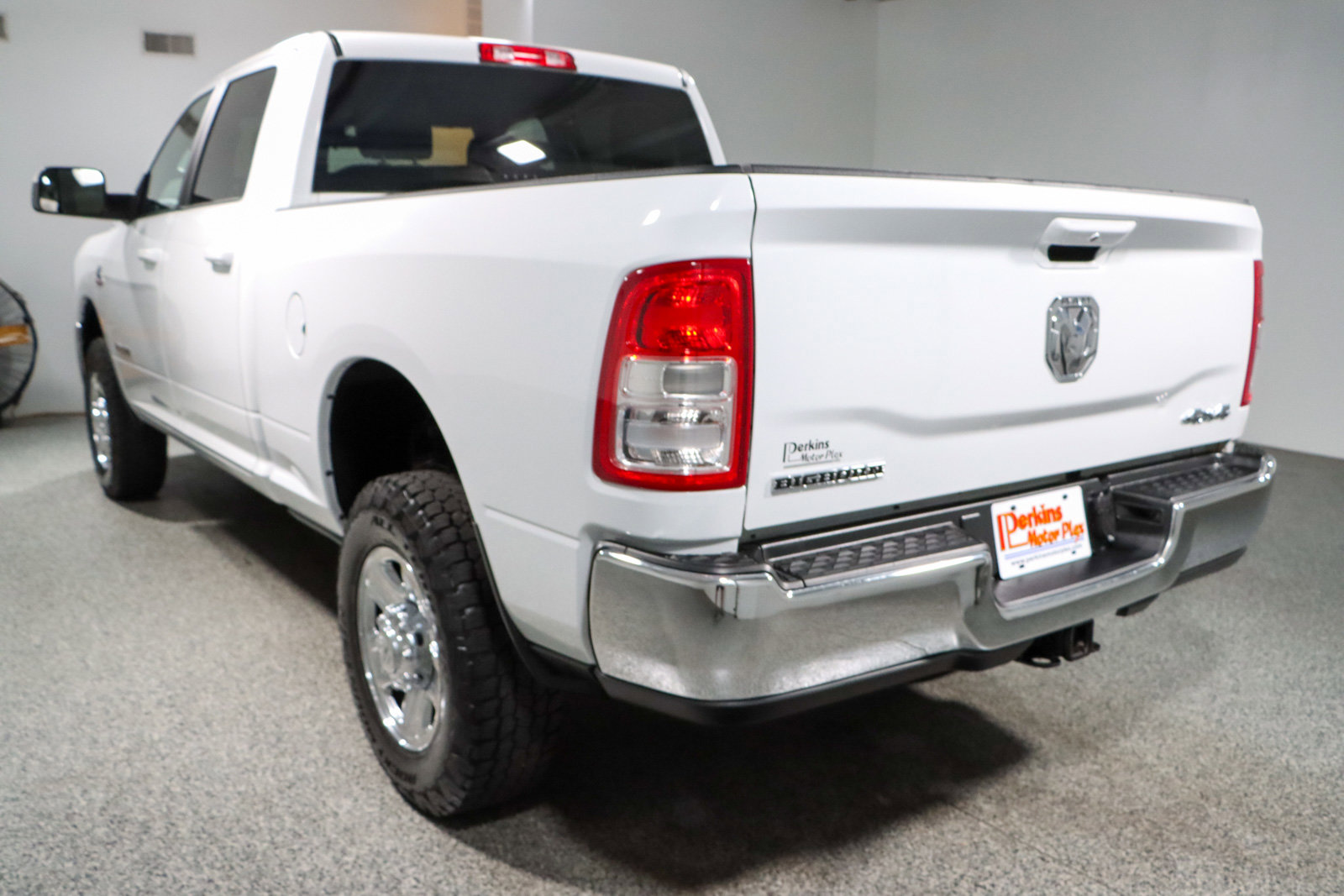 Used 2022 RAM 2500 Big Horn w/ Cold Weather Group AWD/4WD image 9