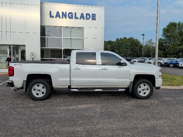 Used 2017 Chevrolet Silverado 1500 LT w/ All Star Edition AWD/4WD image 8