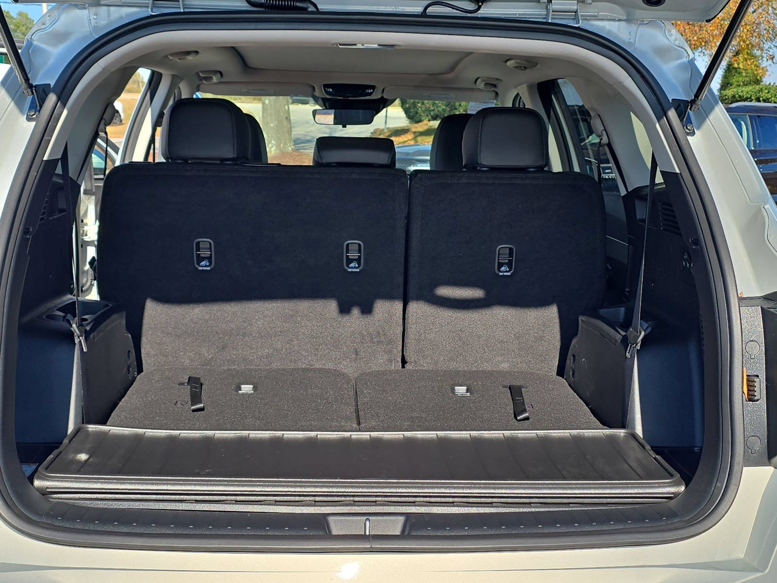 New 2026 Kia Sorento S w/ S Panoramic Sunroof Package FWD image 13