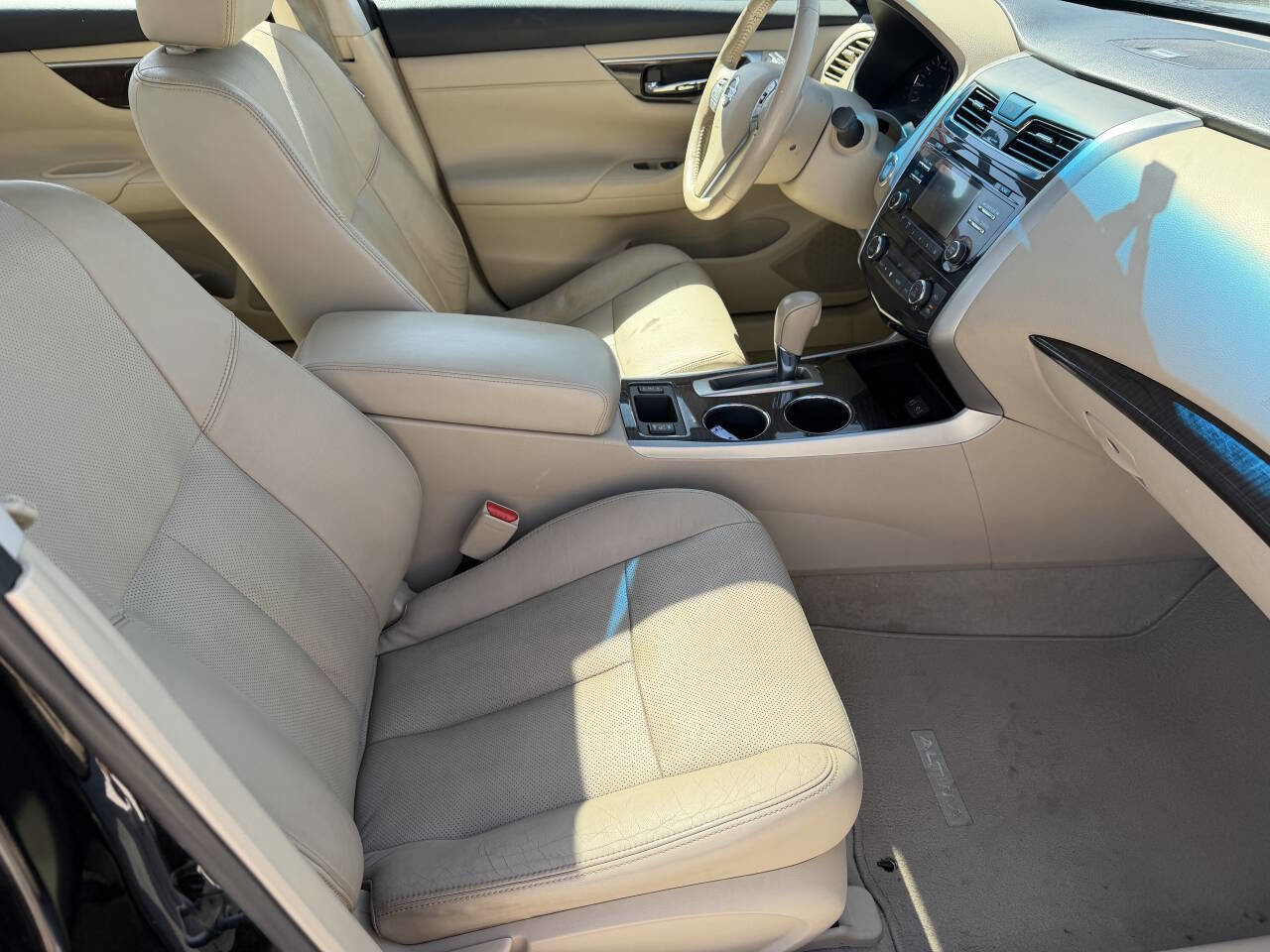 Used 2014 Nissan Altima 2.5 SL w/ Moonroof Package FWD image 21