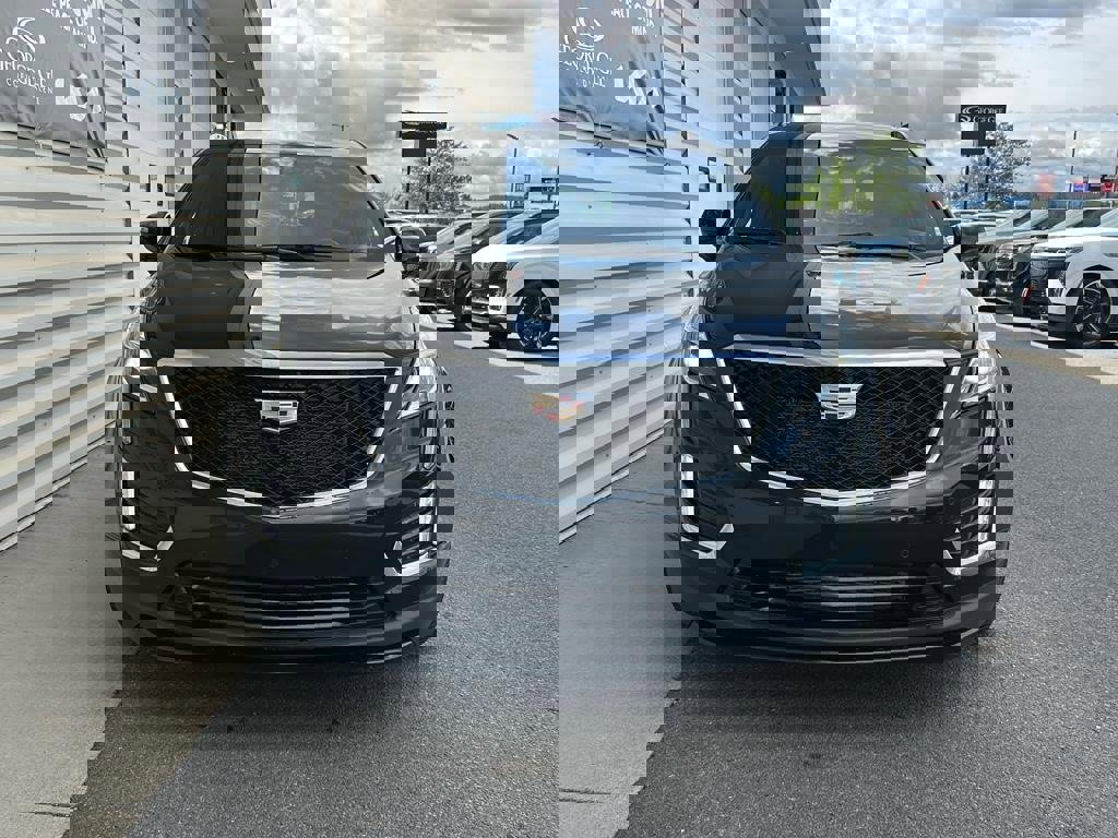 Used 2023 Cadillac XT5 Sportv image 2