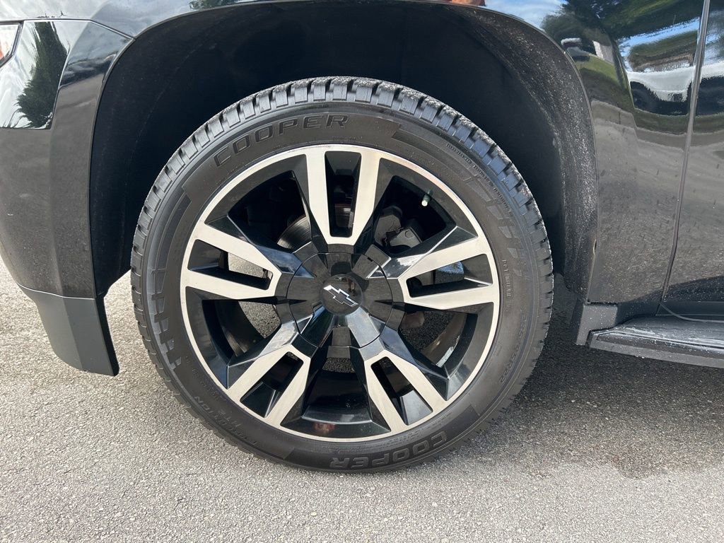 Used 2019 Chevrolet Tahoe LT w/ RST Edition image 49